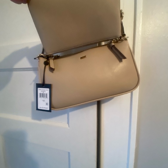 2 DKNY Bags LAINE Demi Nude Crossbody Bag And Wristlet Designer Set Duo NEW $178 - Picture 4 of 12